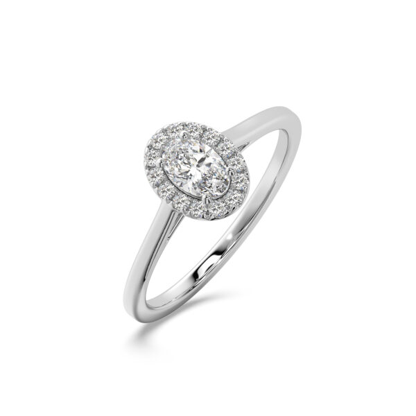 bague-entourage-diamant-ovale-or-blanc