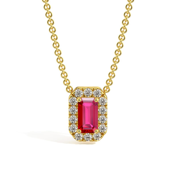 Collier en or avec un pendentif élégant en forme de diamant, serti d'un rubis rose central entouré de diamants brillants, parfait pour des occasions spéciales et un style raffiné.